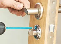 Gallery Locksmith Store Saint Paul, MN 651-432-0054 Gallery Locksmith Store Saint Paul, MN 651-432-0054 - 6-Lock-Repair